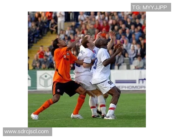 那些年球场上自带笑点的足球球星趣事全揭秘